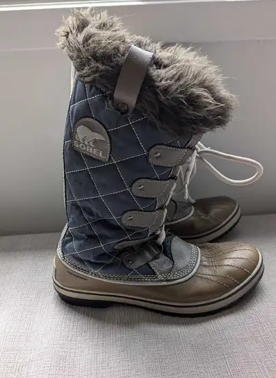 Sorel Women's Winter Boots - Size 9, View more