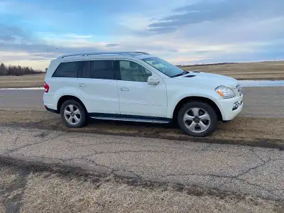Fully Loaded ,Well Maintained and serviced on time recent work done less than 2000 km ago BRAND NEW...