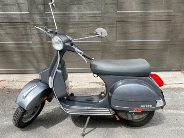 PX150 2005 3000 KM 4,500$ dans Scooters et minimotos  à Ville de Montréal