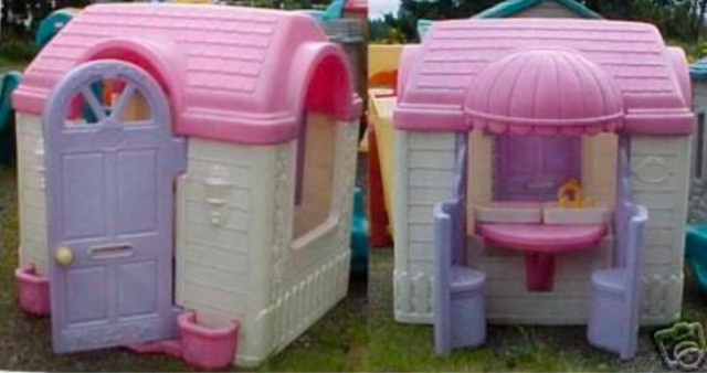 Barbie indoor/outdoor full size house in Toys & Games in Oakville / Halton Region