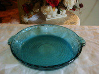Pyrex couleur turquoise, made in USA