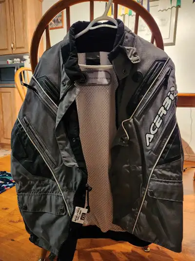 Aceris Motorbike jacket. Excellent condition. No imperfections or defects. Size XXL All reasonable o...