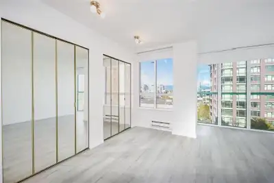 Apartment for rent: Downtown Richmond, on No. 3 Road, next to the public market. 7th floor apartment...