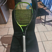Wilson Yonex Ezone 100 Taille	4 1/8 raquette tennis