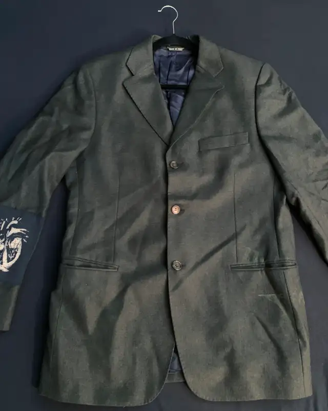 Italian Sports Jacket in Men's in Hamilton - Image 3