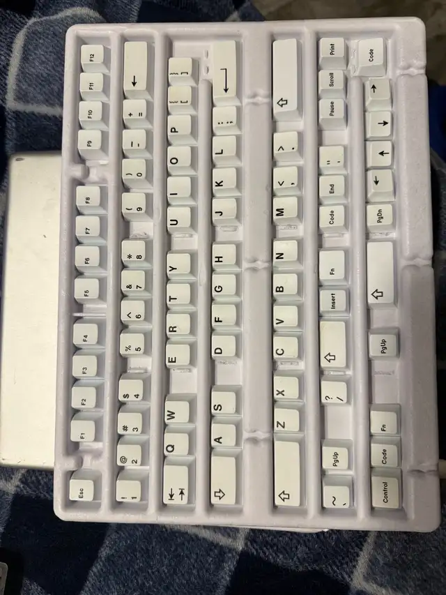 GMK Bleached Keycaps in Mice, Keyboards & Webcams in Cambridge - Image 2