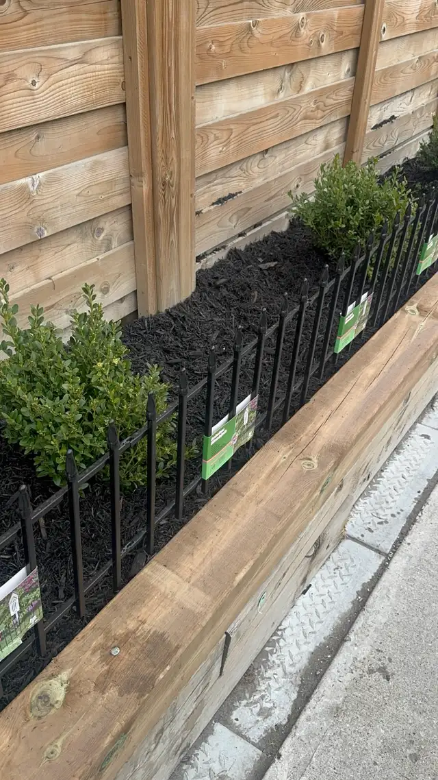 pk landscaping 521699832690780164