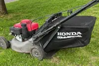 Tondeuse Honda HRC216HXA