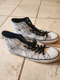 Spider web black and white Converse Sneaker