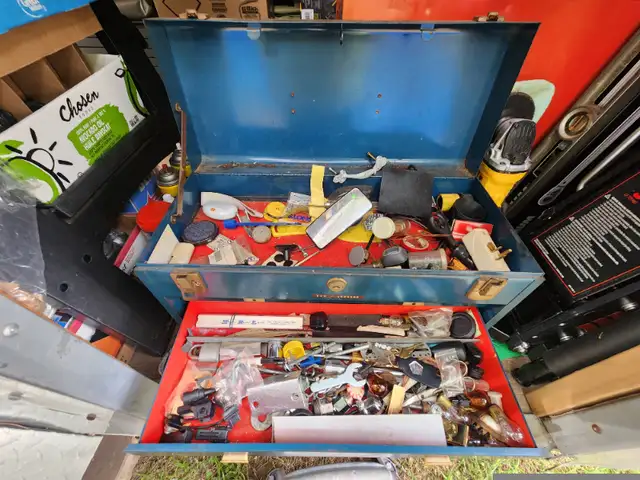 Canadian Tire 3 Drawers Machinist Top Handle Tool Chest Kennedy in Tool Storage & Benches in Windsor Region - Image 5