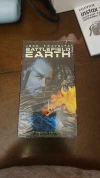 Battlefield Earth Special Edition VHS. East Hamilton.