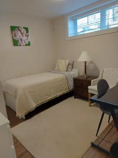 Furnished room for rent close to Mount Saint Vincent University for One Single Female in a clean hou...
