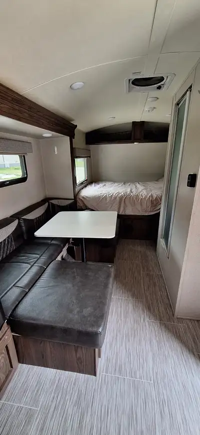 Great trailer! Brand new queen mattress of April 2025. Upgraded to include USB ports. 3 burner angle...