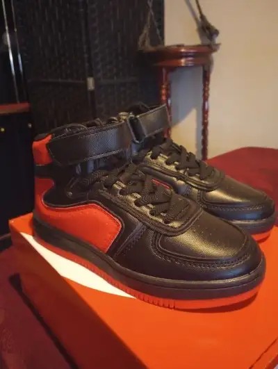 Chaussure sport pour enfant 13 ( NEUF ), View more