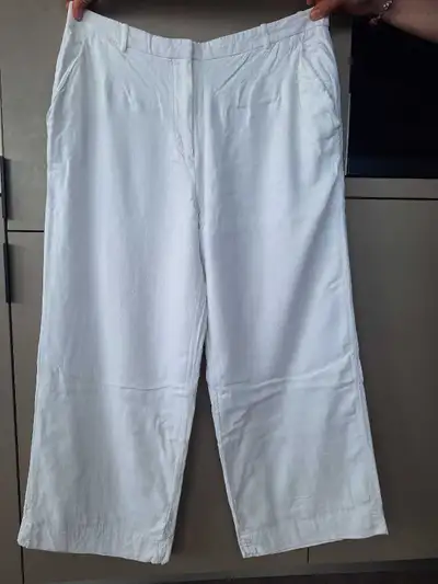 White linen pants - Size 32, View more