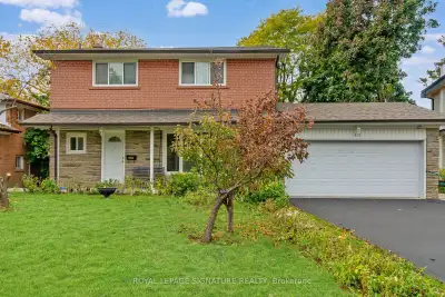 Newly Reno'd 1 Bdrm+Den 650ft2 Bsmt Apt w/ Free Laundry!