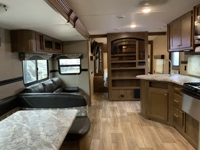 2019 Dutchmen Aspen Trail RV in RVs & Motorhomes in Kingston - Image 5