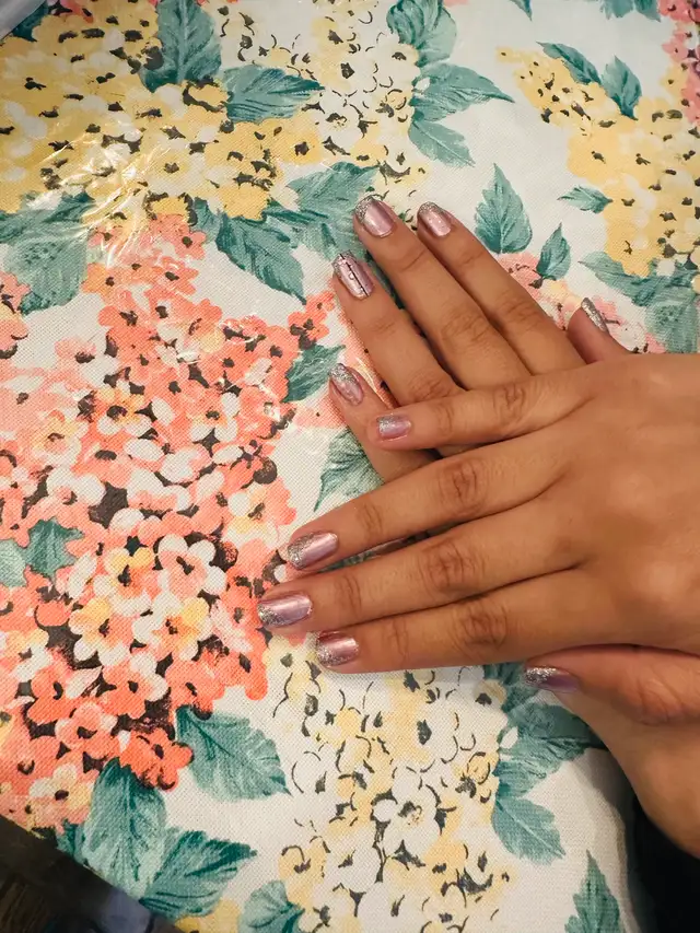 Nail Technician and Relaxation Massage Therapist63234627902979121