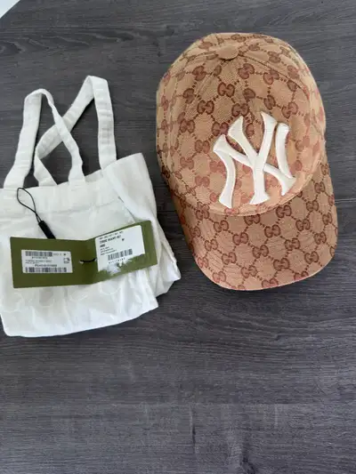 Gucci NY Yankees Logo Baseball Cap - Rare, View more