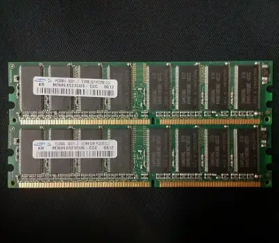 2 x 512MB DDR PC3200 Ram