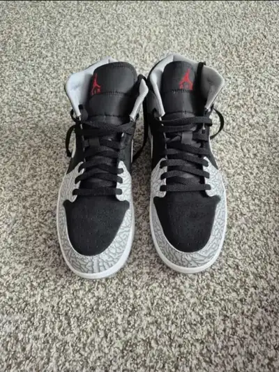 AIR JORDAN 1 MID SE SIZE 11.5, View more