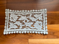 Vintage Crocheted Tea Doily - sous plat crocheté