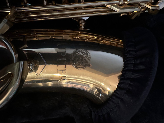 Saxophone  in Brass in Edmonton - Image 3