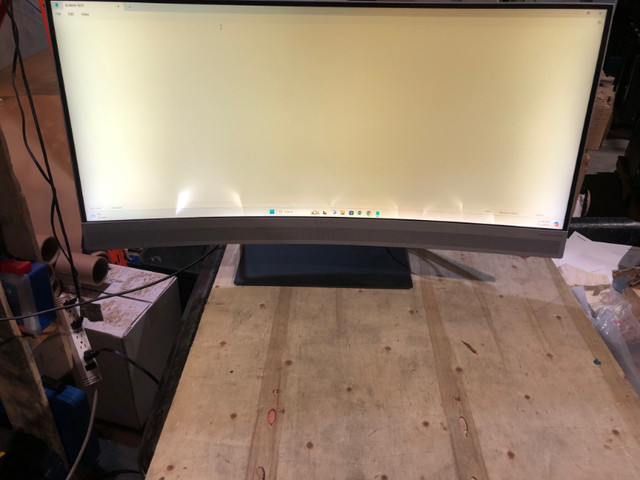 HP ENVY 34"  Curved USB-C Conferencing Monitor (repairs) in Monitors in Bedford - Image 2