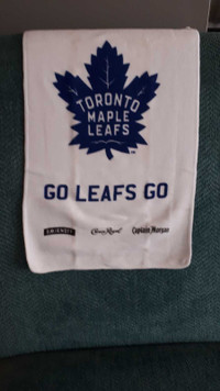 10 Toronto Maple Leafs Rally Towels