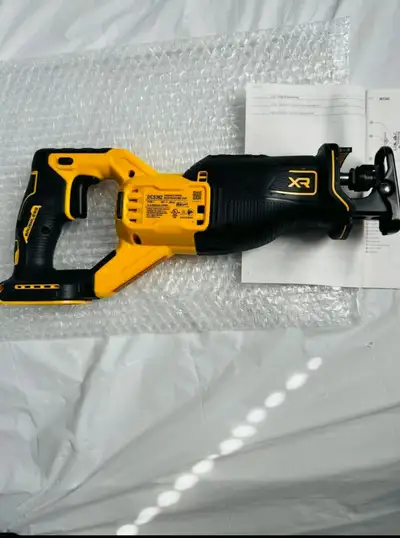 scie dewalt dcs382, View more
