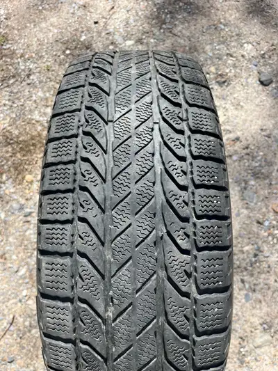 1 good used BFGoodrich tire, size 215/60R16. Other one got ruined. $35