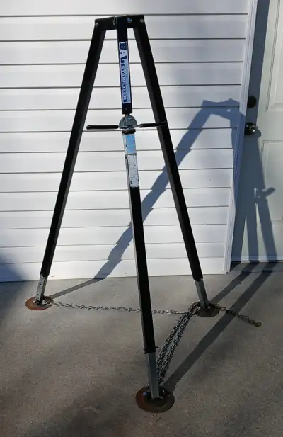 BAL king pin stabilizing for RV fifth wheel. Model # 25035. No assembly required. If this ad is stil...