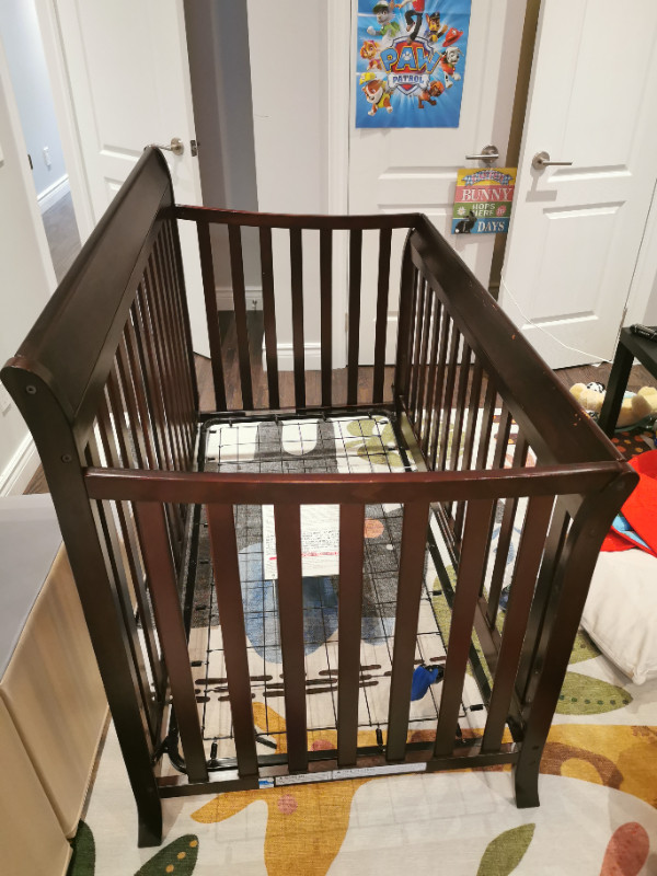 Used (Cherry) Wood Crib Cribs Oshawa / Durham Region Kijiji