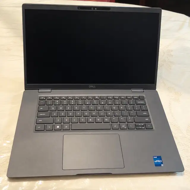 Dell Latitude 7530 15.6” Laptop i7 12th gen 32GB 1TB NVMe