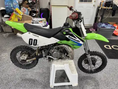 Selling the little bike cause we upgraded to a bigger one. Bike runs awesome Brand new top and botto...