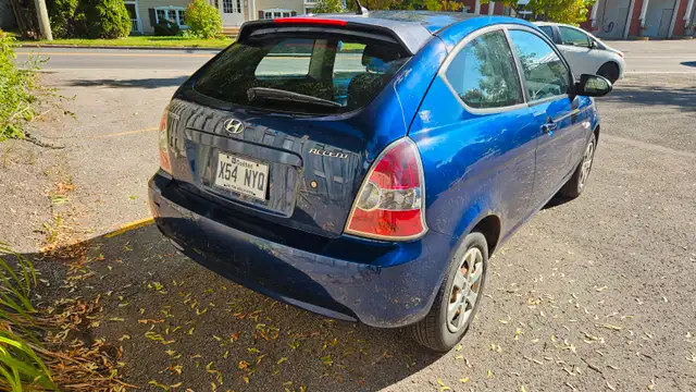 Hyundai Accent hatchback 2009 166,900km63871251941121121