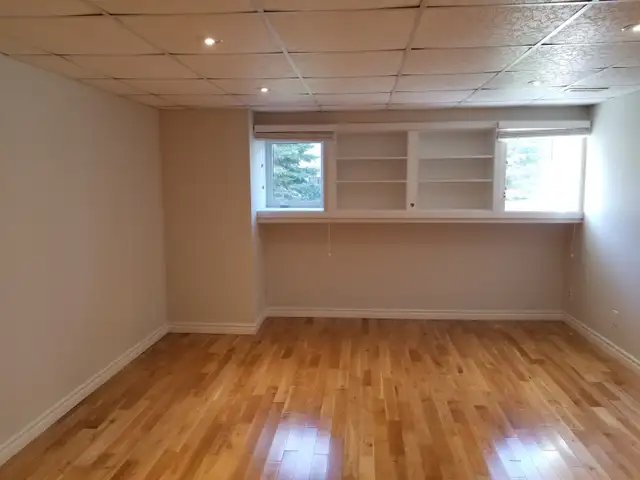 Ambleside townhouse for rent, starting end of April 2026 in Long Term Rentals in London - Image 6
