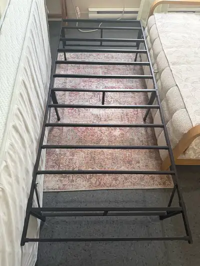 matelas + base de lit simple, View more