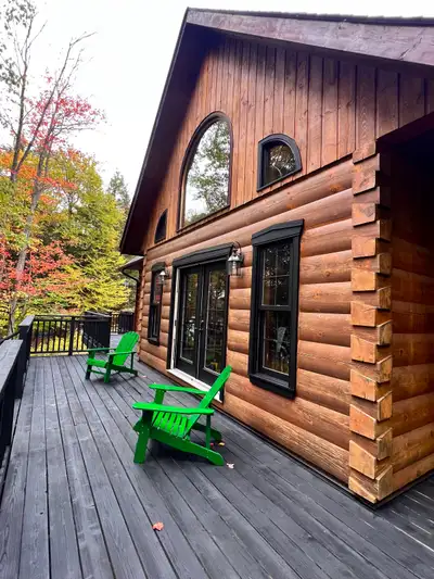  Muskoka Lakefront Cottage, Sleeps Up to 14, 6 Bedrooms ️, View more