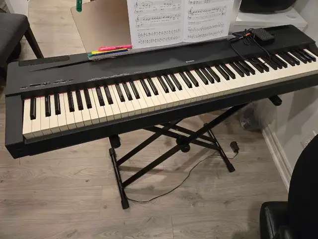 Yamaha Digital Piano P70 in Pianos & Keyboards in City of Toronto - Image 3