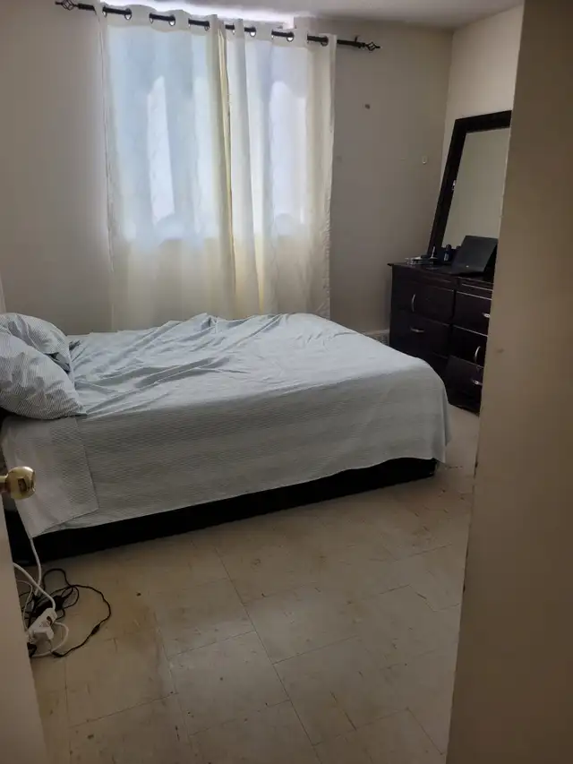 A private room for rent in a two bedroom apartment in Room Rentals & Roommates in City of Toronto - Image 2