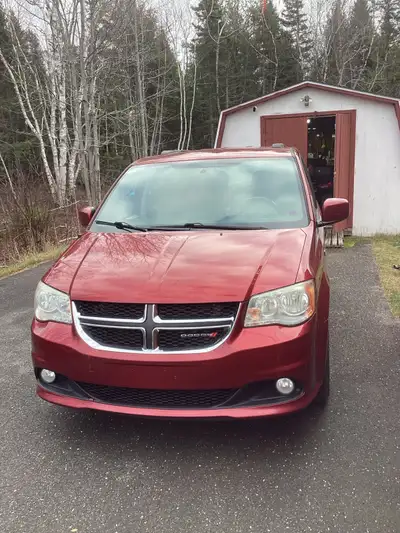 One owner 90 percent Lady driven blue tooth equipped with xm radio . New brakes and rotors on front...