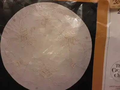 Candlewicking TableCloth/TreeSkirt, View more