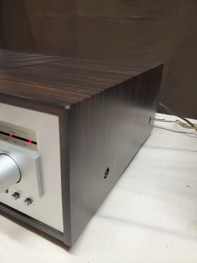 YAMAHA CR-840 NATURAL SOUND STEREO RECEIVER in General Electronics in City of Toronto - Image 7