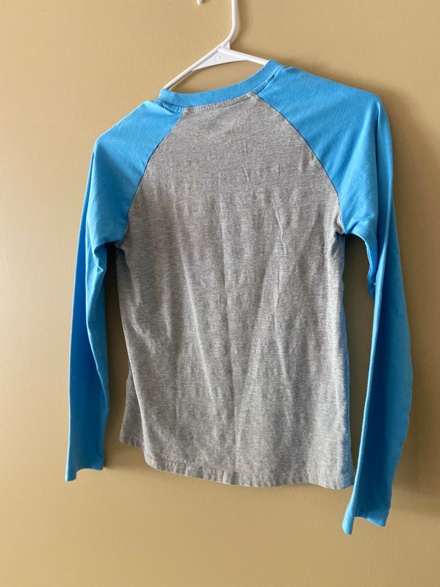 Toronto Blue Jays Shirt in Kids & Youth in Saskatoon - Image 4