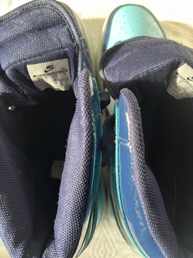 Nike Air Jordan 1 in a Blue Chill (UNC)  2019 women’s Size.8 in Women's - Shoes in Lethbridge - Image 3