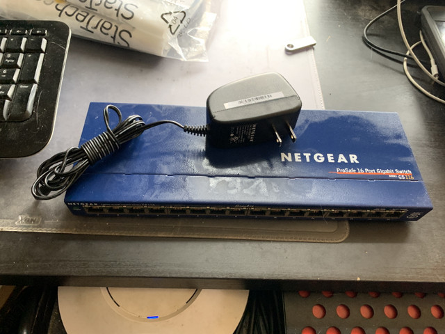16 port 1Gb network switch - Netgear in Networking in Cambridge