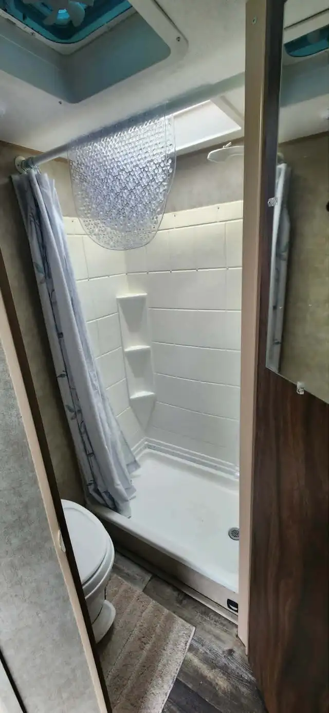 2018 Viking Travel Trailer in Travel Trailers & Campers in Bridgewater - Image 10