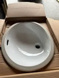 Undermount bathroom sink