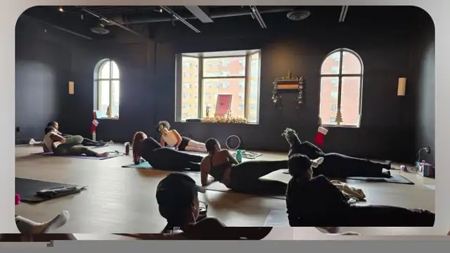 LADIES! I'm Your Private Mat Pilates Instructor :)64623143743491123